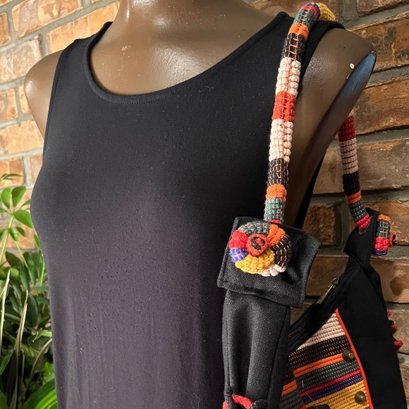 BNWT BU ZHI YUN PURSE.  HOBO STYLE BAG WITH LOTS OF STORAGE SPACE! GREAT DEAL!!! - Picture 3 of 14